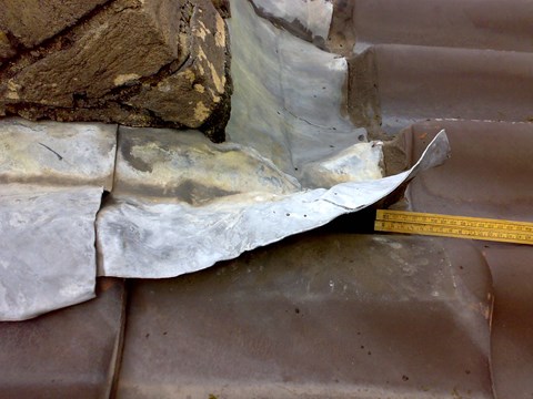 schoorstenen en daken